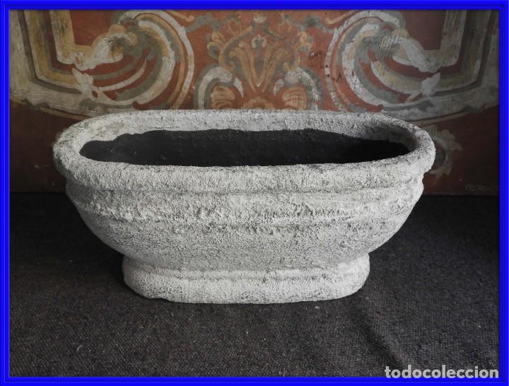 Antig&uuml;edades: JARDINERA O MACETERO DE TERRACOTA - Foto 1