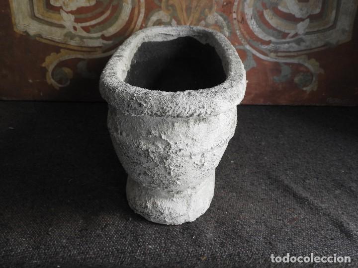 Antig&uuml;edades: JARDINERA O MACETERO DE TERRACOTA - Foto 3