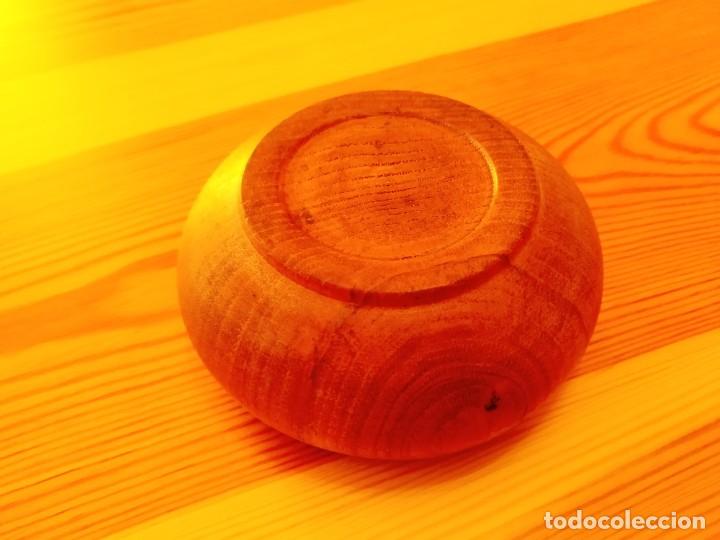 Antig&uuml;edades: CENICERO DE MADERA - Foto 2
