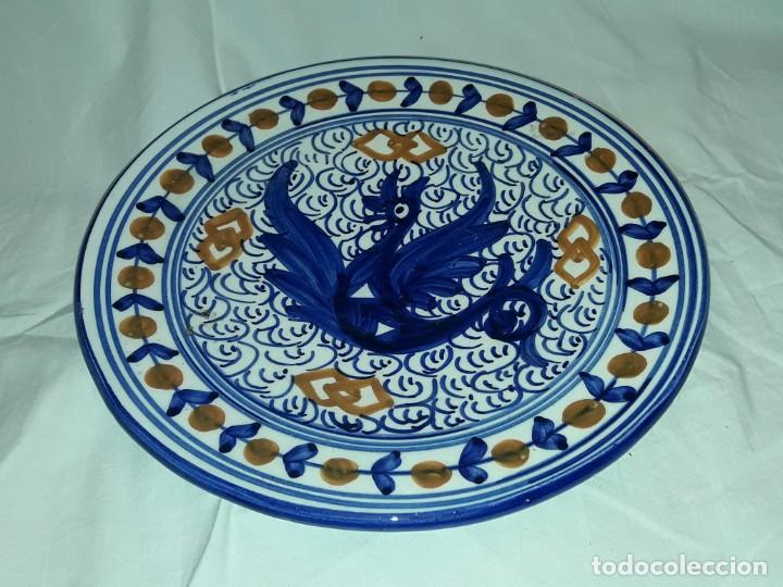 Antigüedades: Bello plato de cerámica con dragón - Foto 2 - 300290303