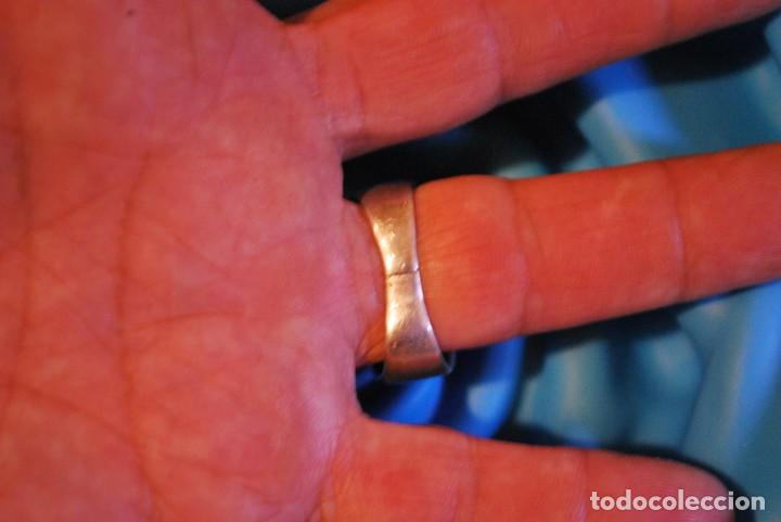 Antig&uuml;edades: Anillo de plata. - Foto 2