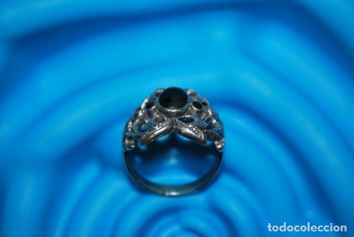 Antig&uuml;edades: Anillo de plata. - Foto 2