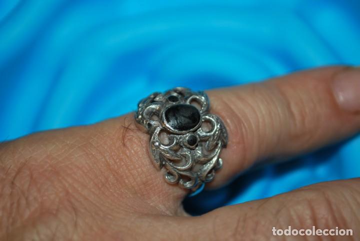 Antig&uuml;edades: Anillo de plata. - Foto 4