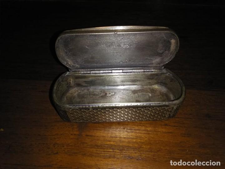 Antig&uuml;edades: Estuche de rape en plata con corona esmaltada, s. XIX - Foto 6