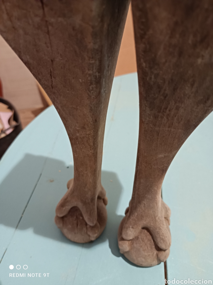 Antig&uuml;edades: Pareja de patas de madera en forma de garra - Foto 2