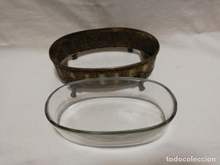 Antig&uuml;edades: ANTIGUO CENTRO DE MESA DE BRONCE / LATON CON RECIPIENTE DE CRISTAL - Foto 9