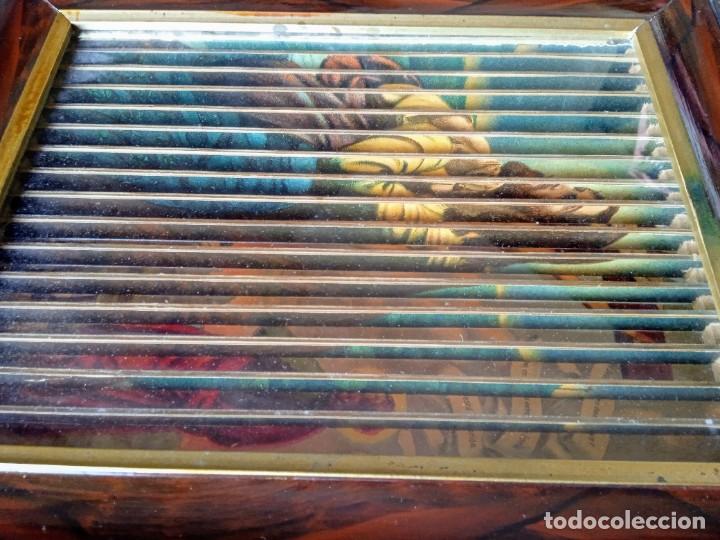 Antig&uuml;edades: Cuadro antiguo religioso tridimensional - Foto 3