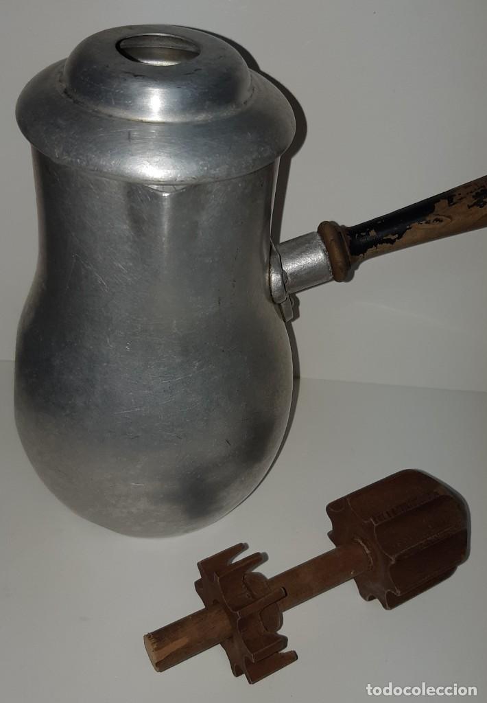 Antig&uuml;edades: CHOCOLATERA ALUMINIO DE MMM - Foto 2
