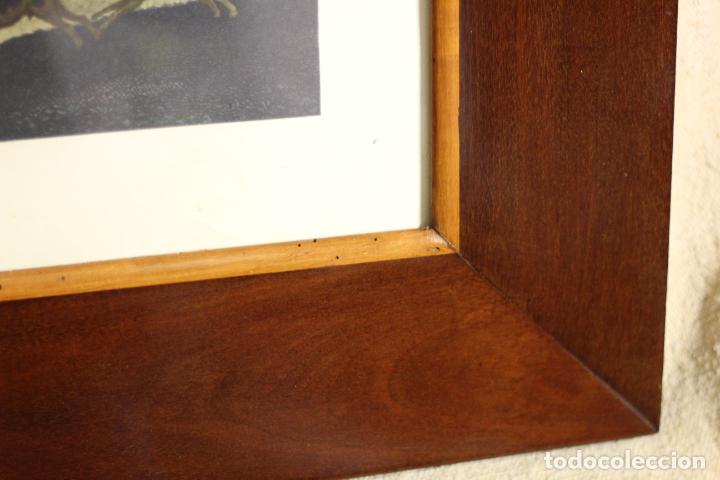 Antig&uuml;edades: marco de madera con grabado - Foto 3