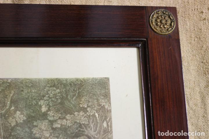 Antig&uuml;edades: marco de madera con grabado - Foto 4