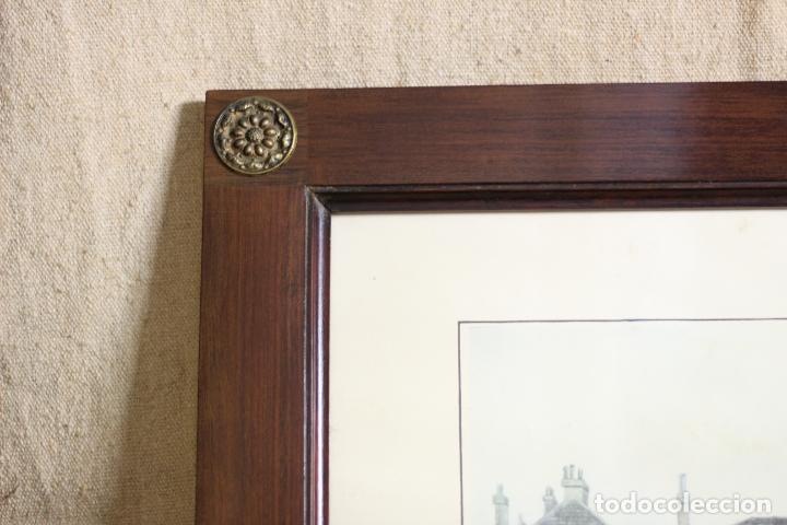 Antig&uuml;edades: marco de madera con grabado - Foto 6