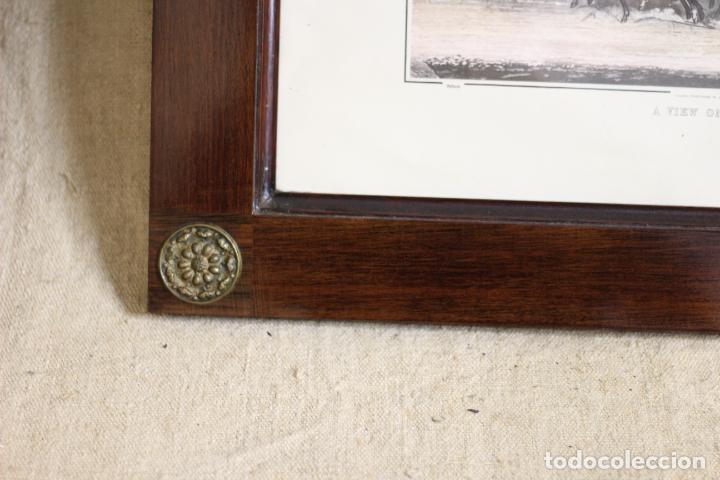 Antig&uuml;edades: marco de madera con grabado - Foto 7