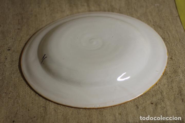 Antig&uuml;edades: plato de manises - Foto 2