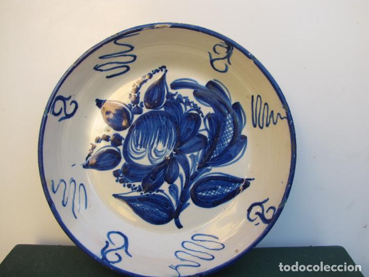Antig&uuml;edades: 20.- Plato Manises. Colecci&oacute;n S. XIX - Foto 1