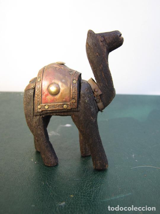 Antig&uuml;edades: 21.- Colecci&oacute;n de antiguos dromedarios. - Foto 7