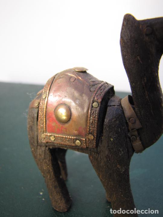 Antig&uuml;edades: 21.- Colecci&oacute;n de antiguos dromedarios. - Foto 8