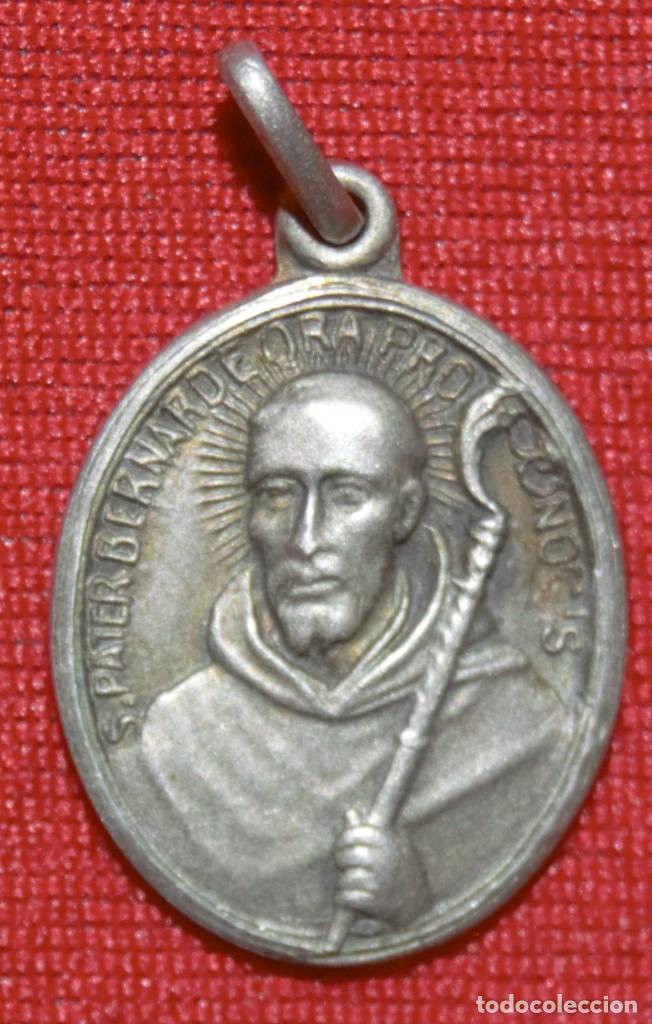 Antig&uuml;edades: Medalla religiosa de San Bernardo de Claraval - Foto 1