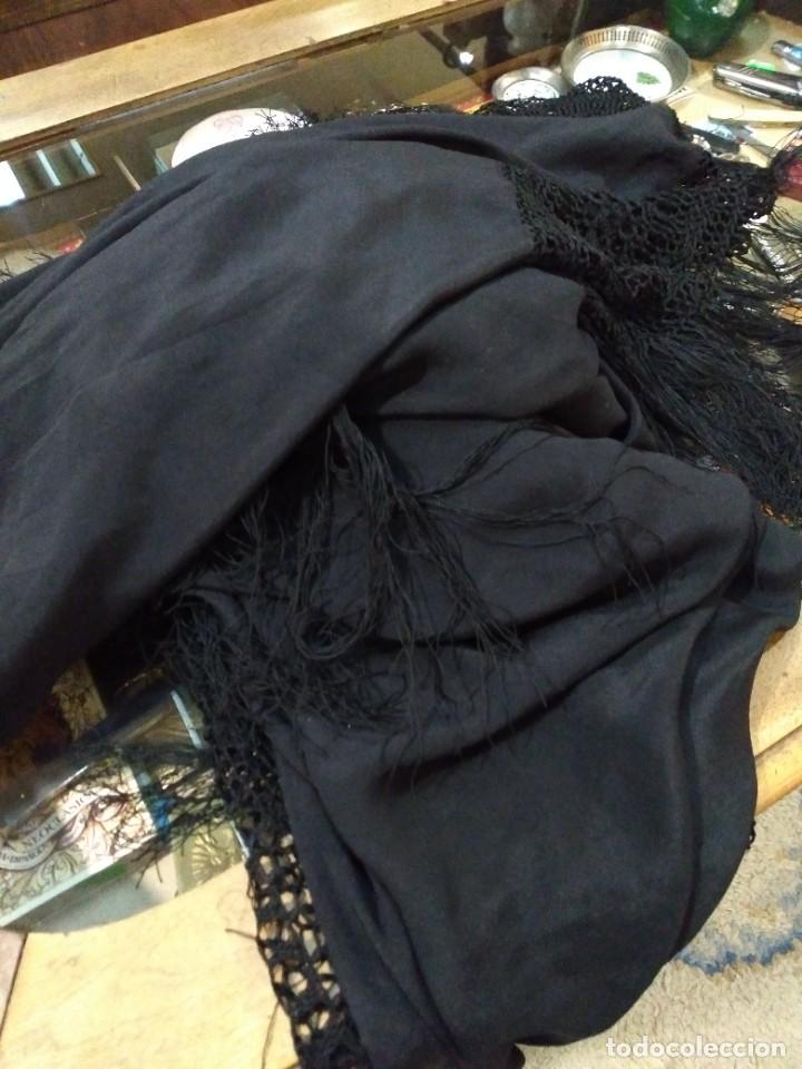 Antig&uuml;edades: Antiguo mant&oacute;n negro, sin bordar - Foto 2