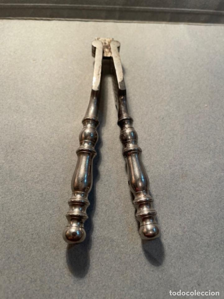 Antig&uuml;edades: ANTIGUO CASCANUECES DE HIERRO 14,5 CM.