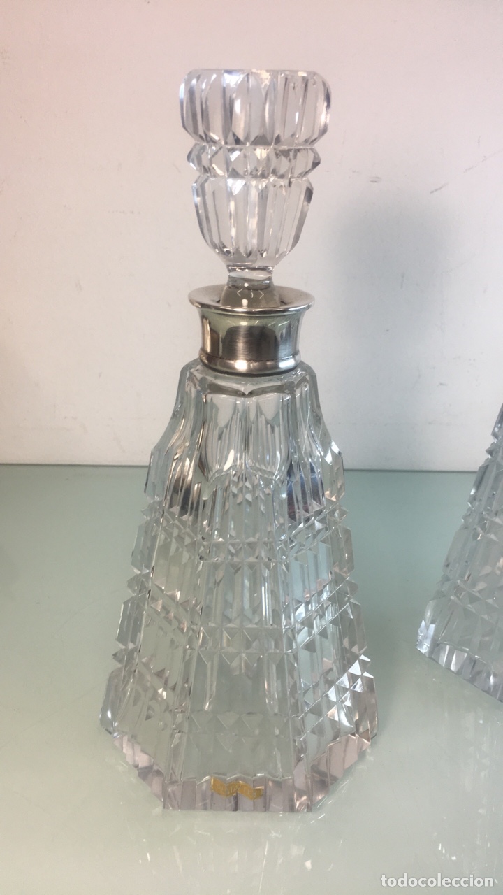 Antig&uuml;edades: Botellas de cristal tallado y cuello de plata - Foto 2