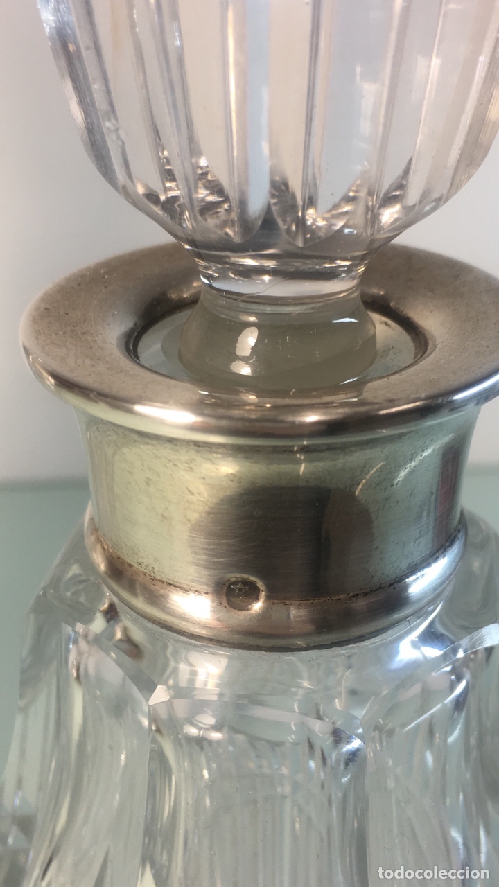 Antig&uuml;edades: Botellas de cristal tallado y cuello de plata - Foto 3
