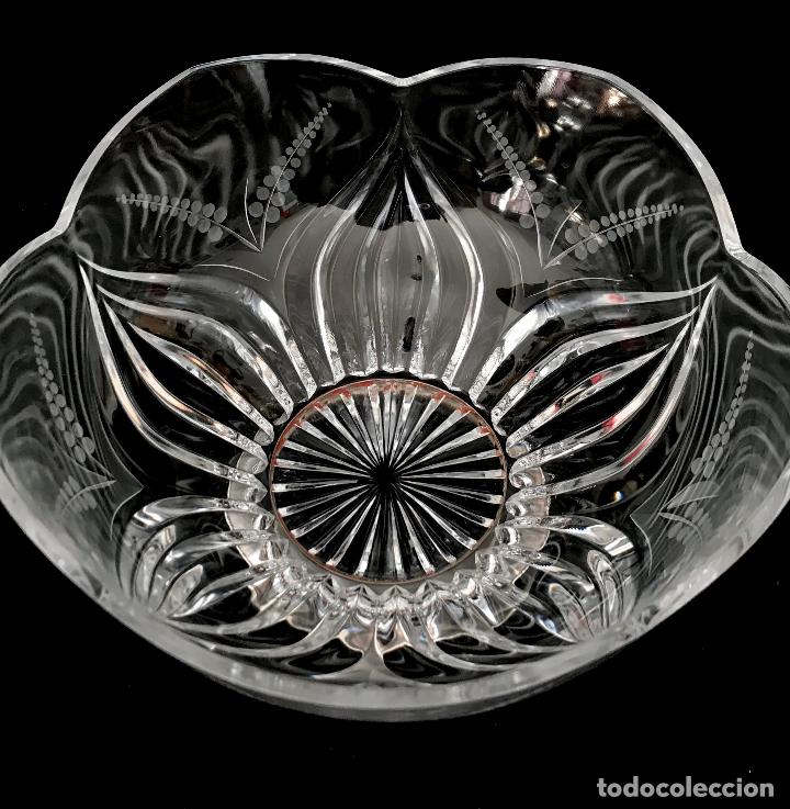 Antig&uuml;edades: Centro de mesa con base de plata y cristal tallado. - Foto 5