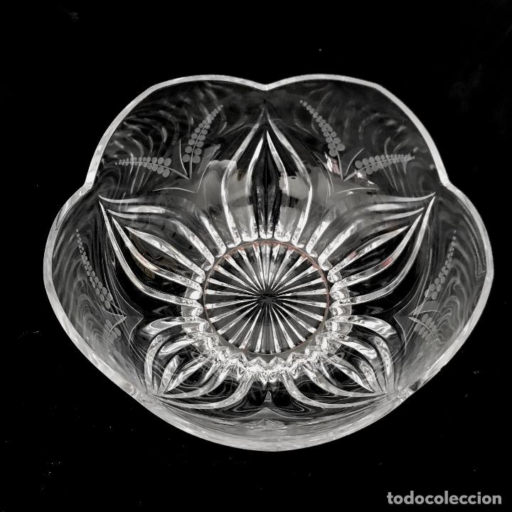 Antig&uuml;edades: Centro de mesa con base de plata y cristal tallado. - Foto 2