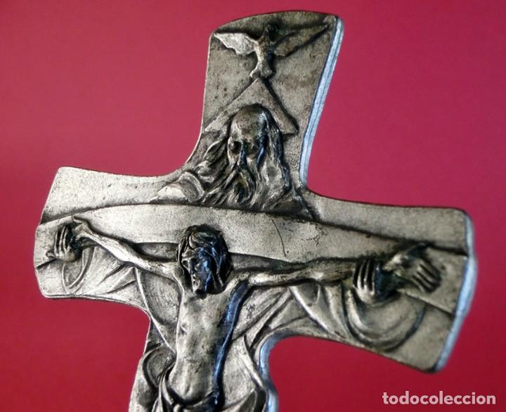 bonita cruz de metal firmada - jesucristo - dio - Compra venta en  todocoleccion