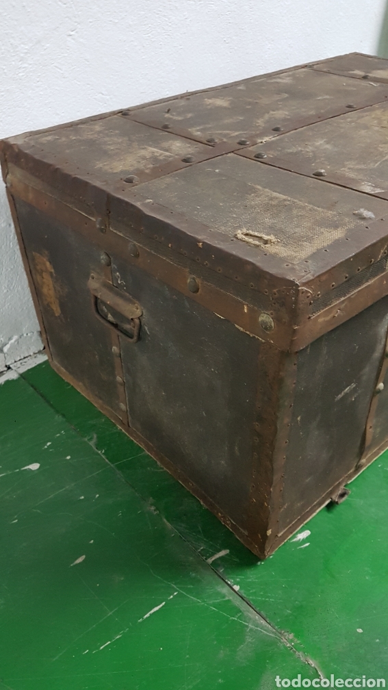 Antig&uuml;edades: Antiguo baul de madera forrado tipo cofre - Foto 4