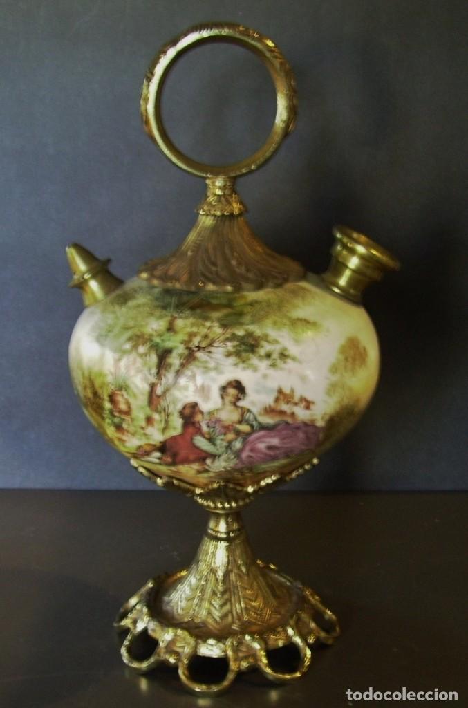 Antig&uuml;edades: ROTUNDO Y GRAN BOTIJO DE PORCELANA Y BRONCE - Foto 6