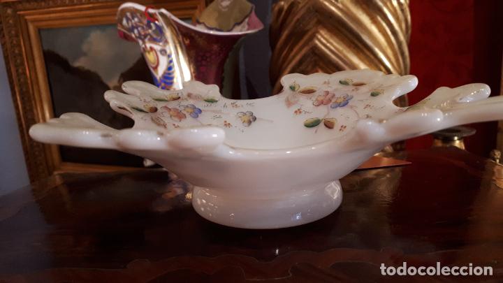 Antig&uuml;edades: Cristal de opalina siglo XIX. - Foto 5