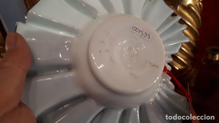 Antig&uuml;edades: Cristal de opalina siglo XIX. - Foto 4