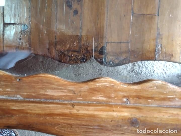 Antig&uuml;edades: Original mesa de centro de madera de pino y cristal estilo rustico. - Foto 11