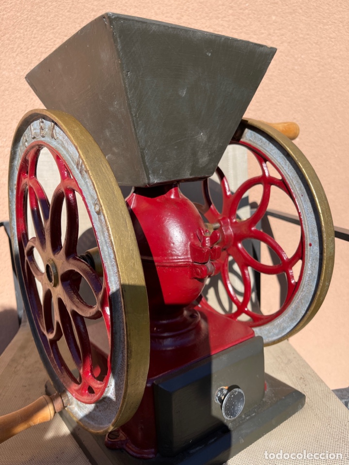 Antig&uuml;edades: Molinillo antiguo Siglo XIX - Foto 10