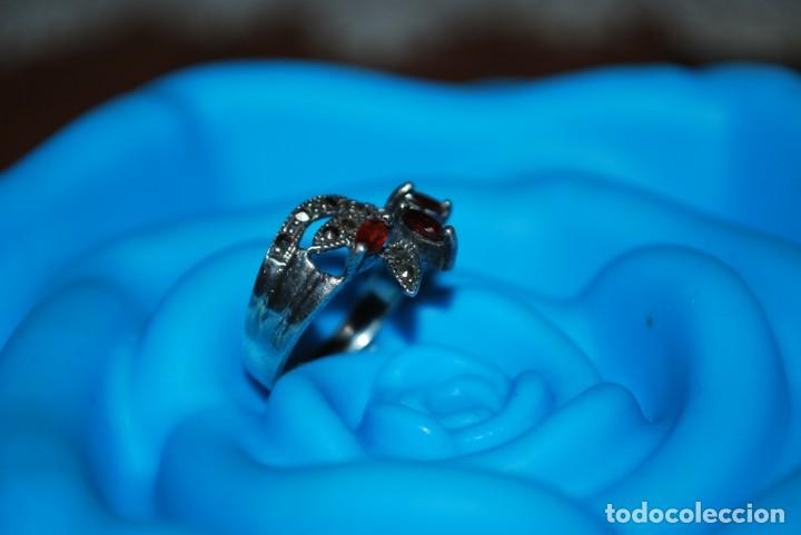 Antig&uuml;edades: Anillo de plata con granates y marquesitas - Foto 2