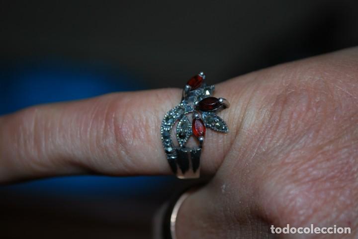Antig&uuml;edades: Anillo de plata con granates y marquesitas - Foto 6