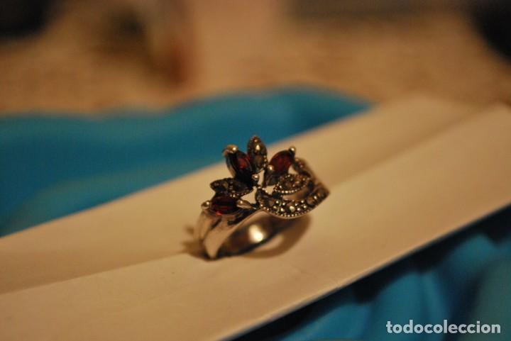 Antig&uuml;edades: Anillo de plata con granates y marquesitas - Foto 12