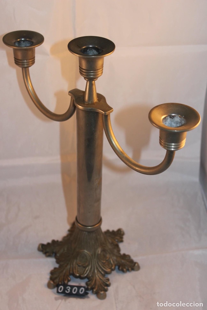 Antig&uuml;edades: candelabro de metal plateado - Foto 5