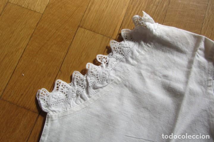 Antig&uuml;edades: Camis&oacute;n de hilo con encajes - Foto 4