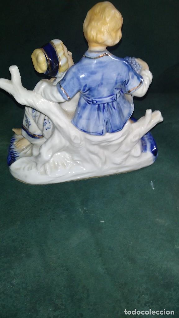 Antig&uuml;edades: figura de pareja - Foto 2