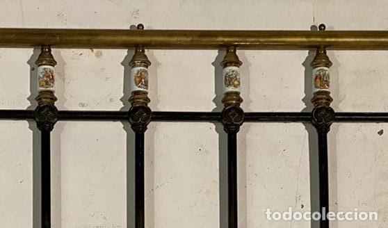 Antig&uuml;edades: Cabecero cama, ppios siglo XX - Foto 2
