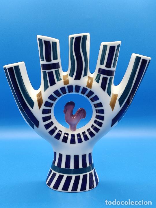 Antig&uuml;edades: CANDELABRO CINCO DEDOS DE SARGADELOS CON SELLO EN BASE - Foto 3