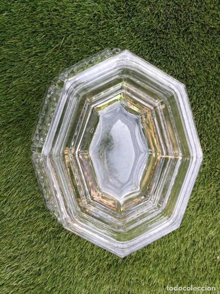 Antig&uuml;edades: Fuente octogonal de cristal tallado - Foto 11