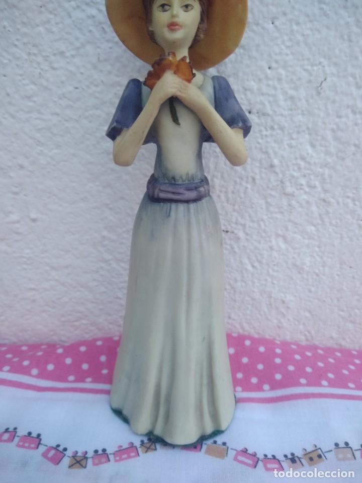 Antig&uuml;edades: Antigua figurita biscuit - Foto 5