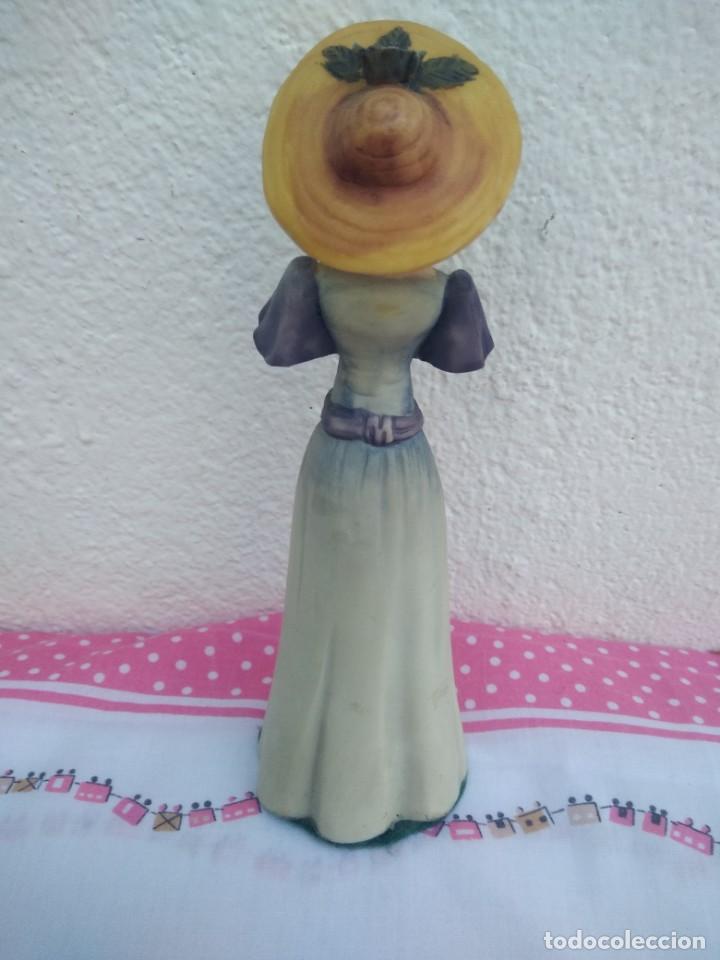 Antig&uuml;edades: Antigua figurita biscuit - Foto 6