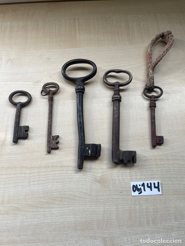 Antig&uuml;edades: Antiguas llaves de hierro - Foto 1
