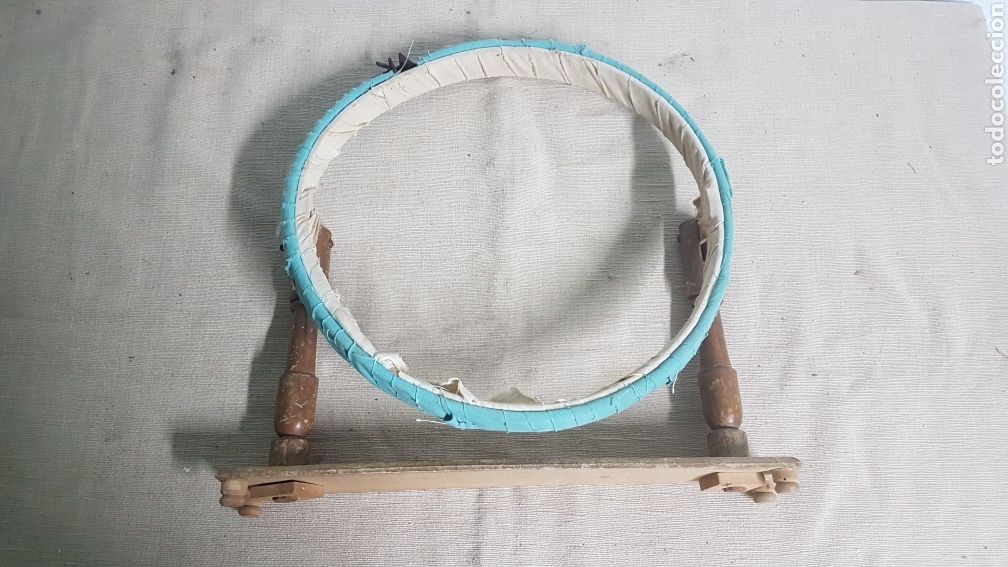 Antig&uuml;edades: Antiguo bastidor 32 cm - Foto 1