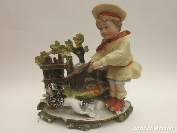 Antig&uuml;edades: HEUBACH BONITO GRUPO DE FIGURAS EN BISCUIT - Foto 1