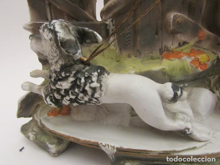 Antig&uuml;edades: HEUBACH BONITO GRUPO DE FIGURAS EN BISCUIT - Foto 2
