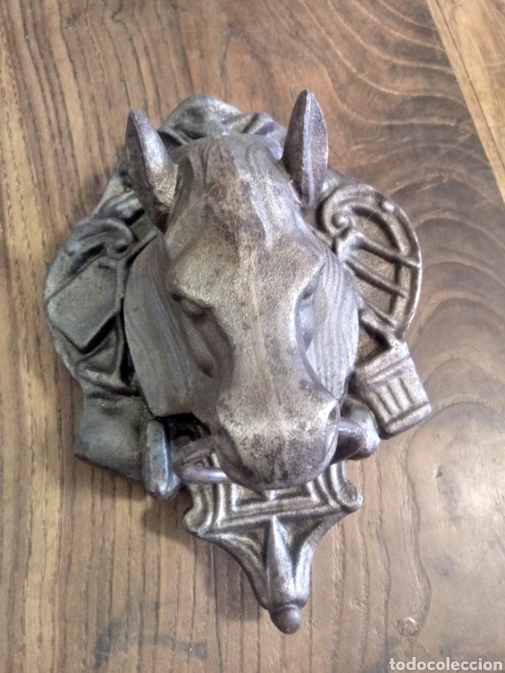 Antig&uuml;edades: Cabeza de caballo de hierro fundido - Foto 2
